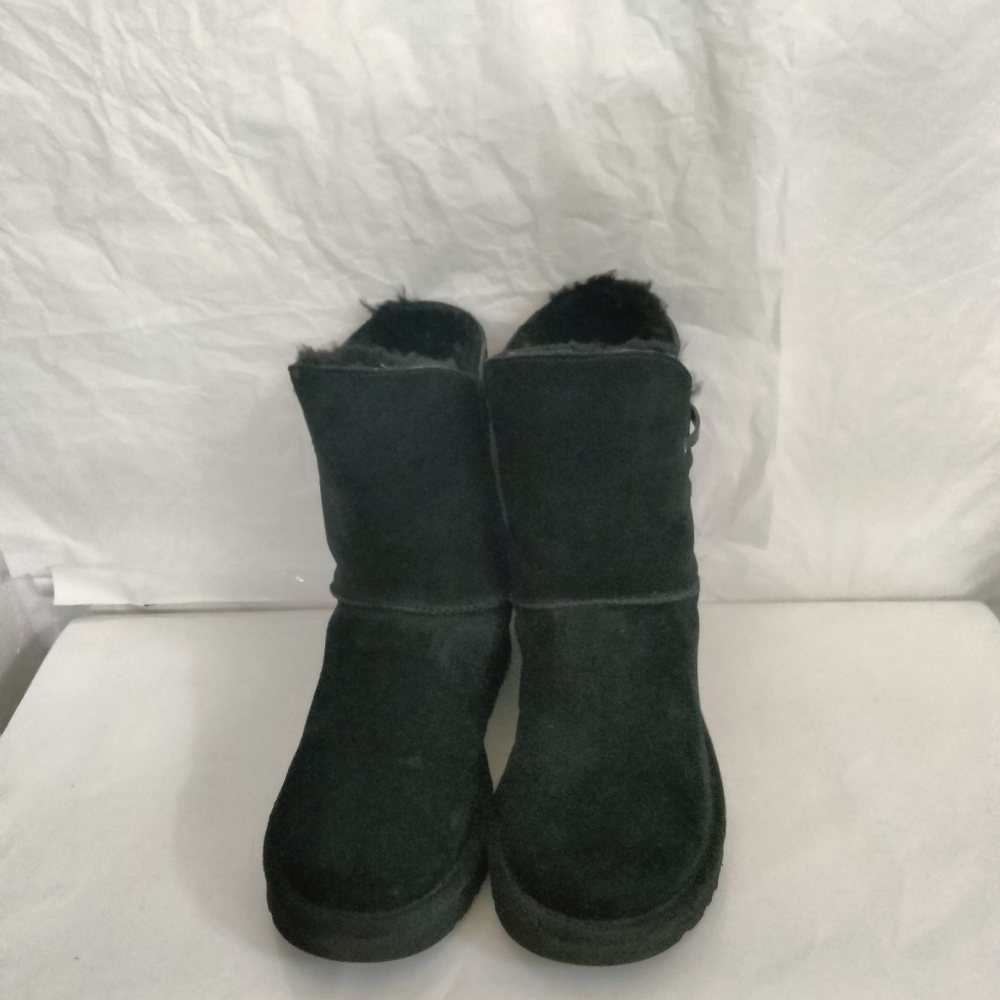 Ugg Constantine Genuine Shearling Black Boot 9 - image 1